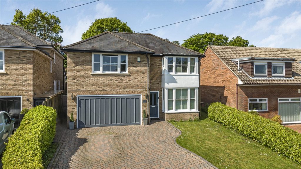 Orchard Close, Cuffley